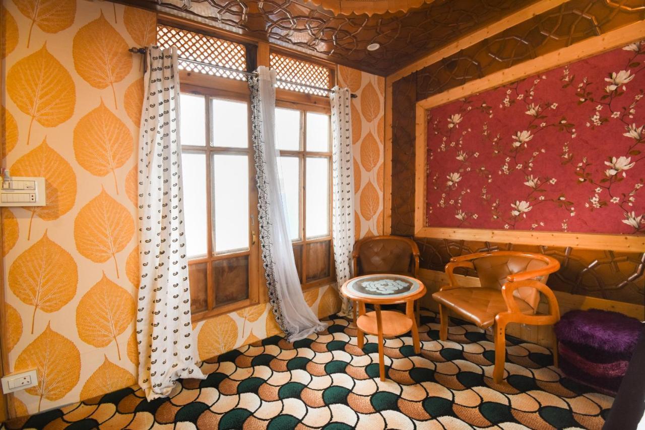 Oyo 66637 Merlin Group Of Houseboats Hotel Srinagar  Ngoại thất bức ảnh