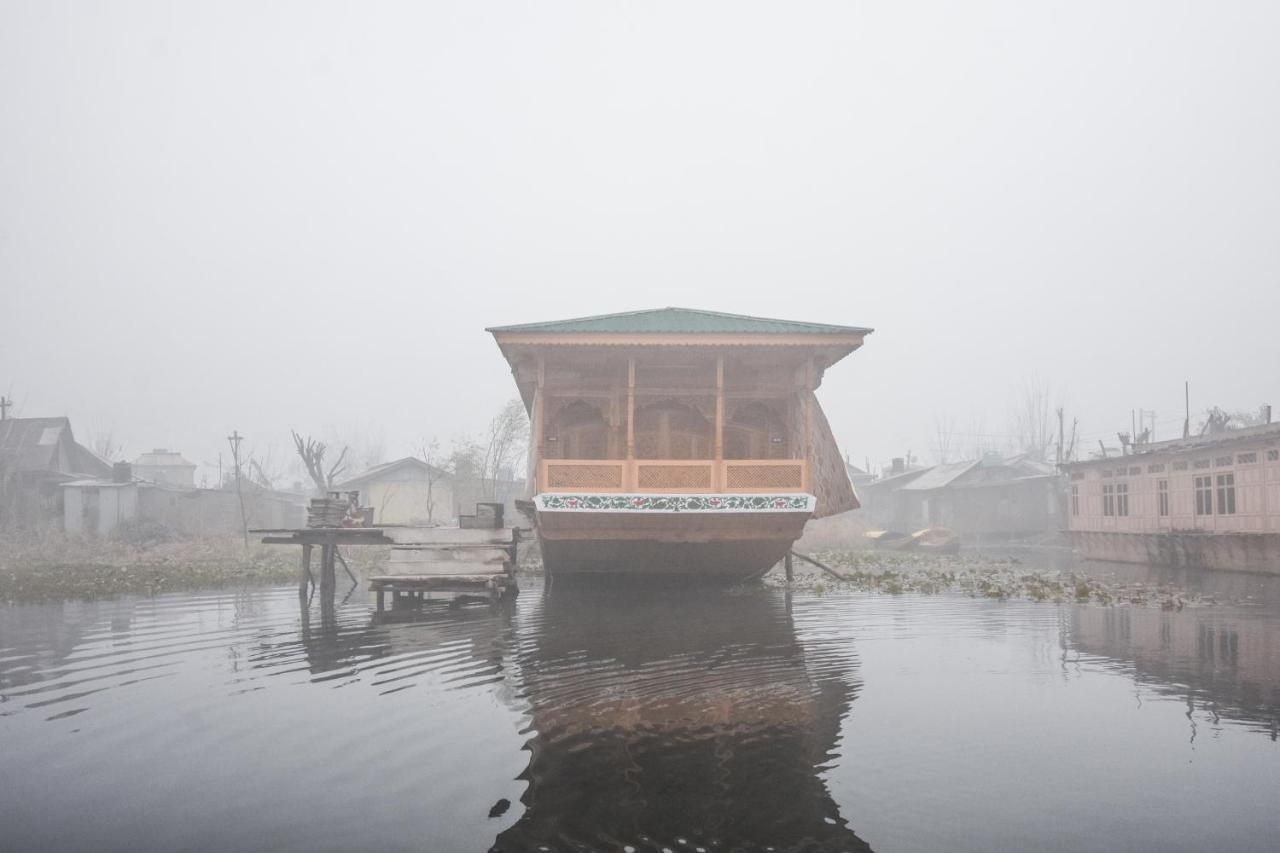 Oyo 66637 Merlin Group Of Houseboats Hotel Srinagar  Ngoại thất bức ảnh