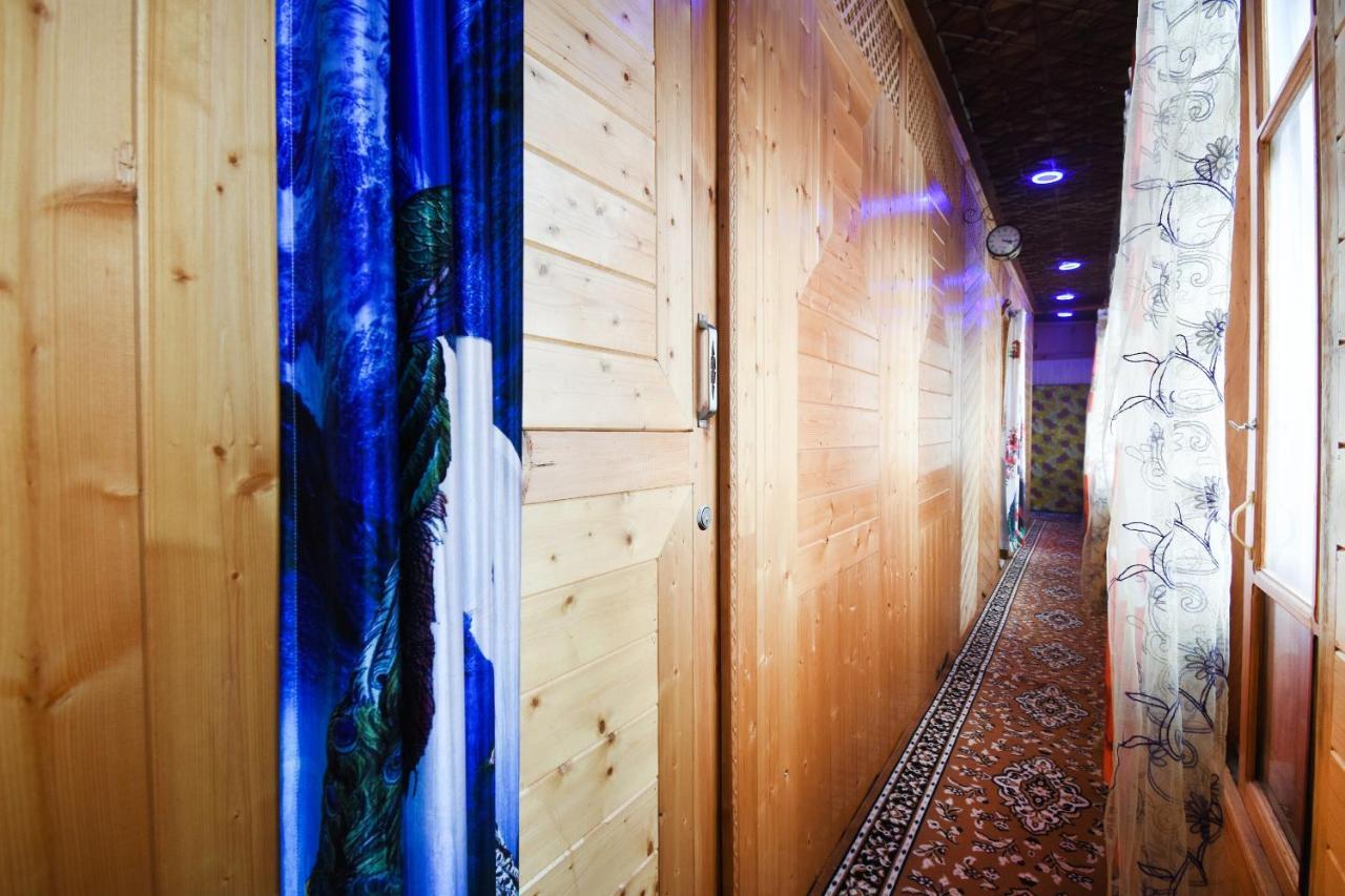 Oyo 66637 Merlin Group Of Houseboats Hotel Srinagar  Ngoại thất bức ảnh